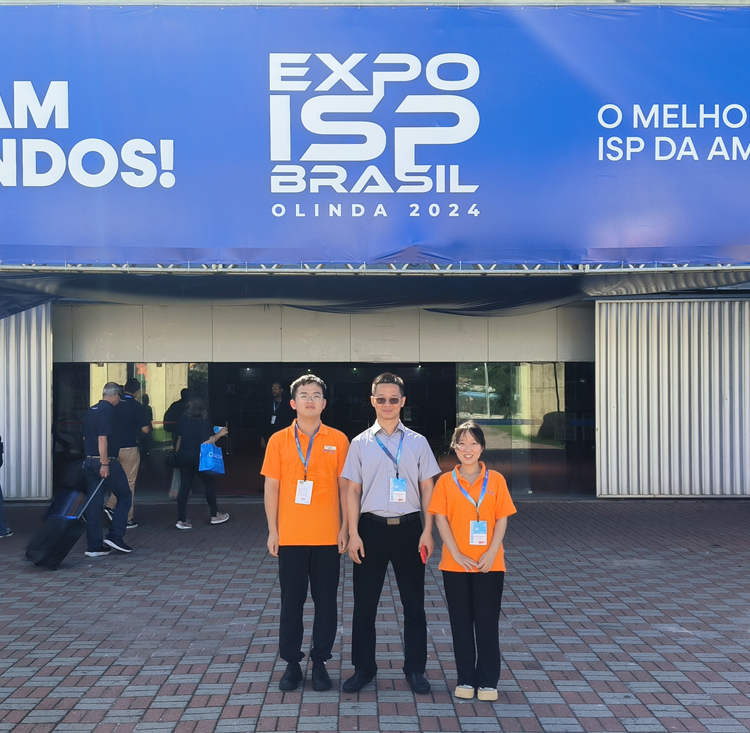 TTI Fiber team at EXPO ISP Brazil Olinda 2024 group photo