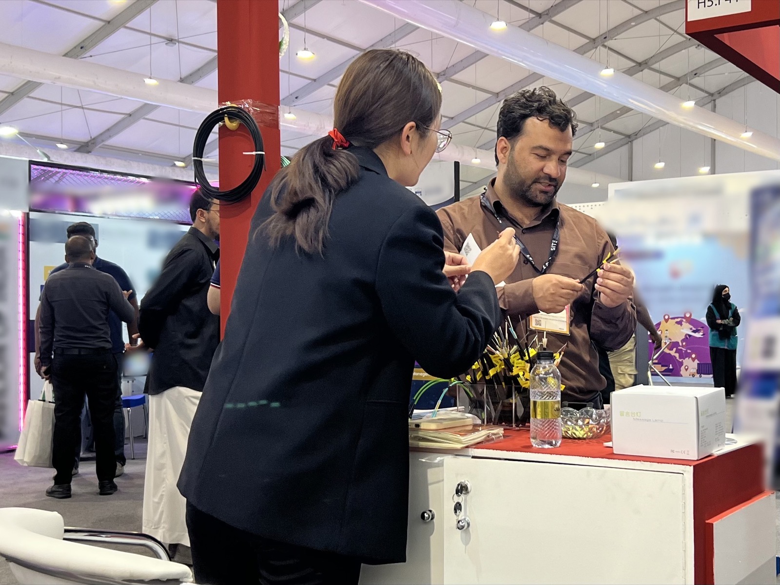 LEAP 2024 splitter display